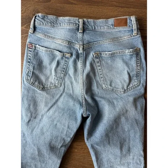 BDG Ripped High Rise Straight Jeans - Size 28 - Picture 5 of 6